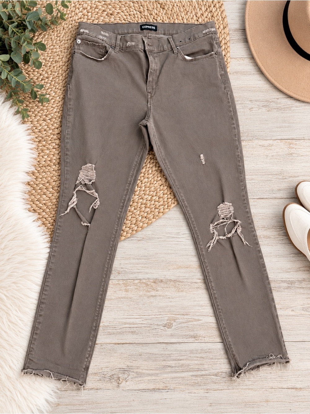 Express Women's Skinny Distressed Jeans - Taupe